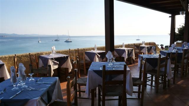 Ristorante - sala esterna 2.JPG