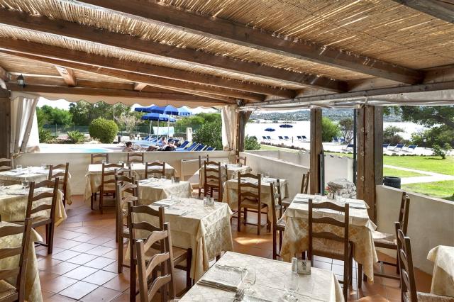 COLONNA_DU_GOLF_Du Golf_Ristorante2.jpg