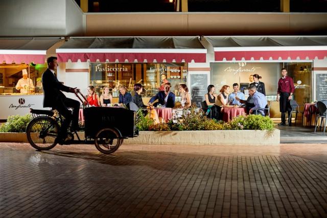 C98 centrální část s restauracemi, bary a butiky1.jfif