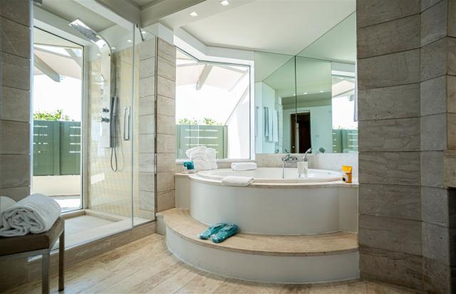 Suite Reale Bathroom_.JPG