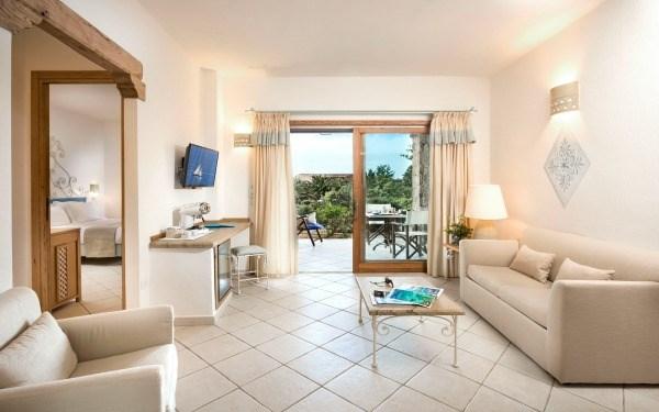 Marinedda SENIOR  FAMLY SUITE2.jpg