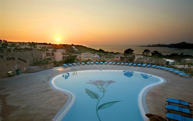 HOTEL MARINEDDA THALASSO & SPA_PODVEČERNÍ BAZÉN.jpg