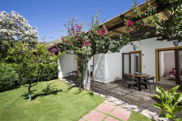 CORMORAN_Bungalow Suite_1.jpg