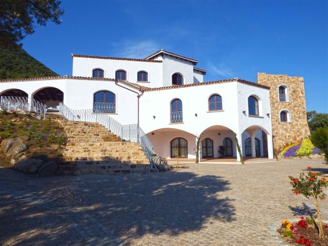 Agriturismo Su Vrau - foto esterna.jpg