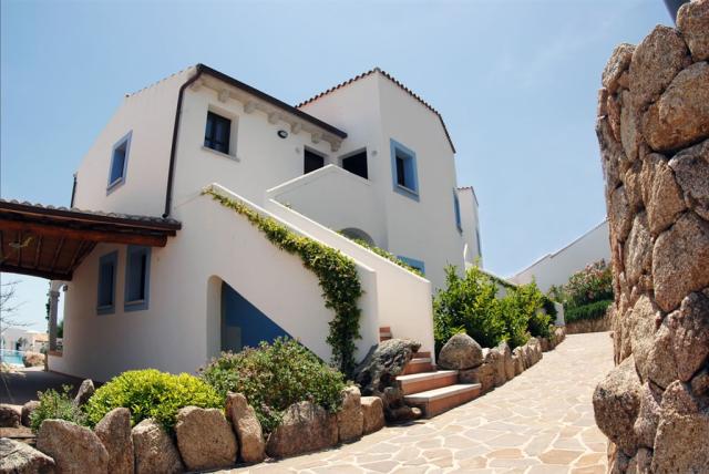 hotel-calagonone-nuraghe-arvu-gallery3.jpg
