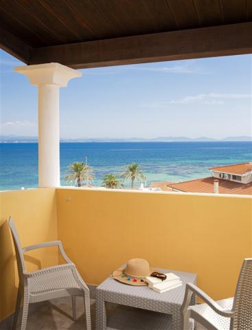 Deluxe Sea View (7).JPG