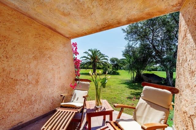 sant_elmo_beach_hotel_family_camera_room.jpg