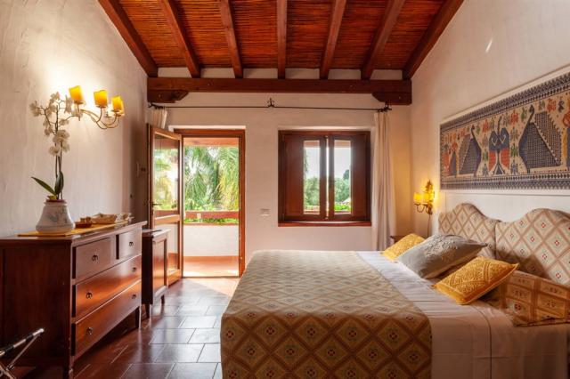 hotel-nora-club-e-spa-sardegna-le-camere-deluxe.jpg