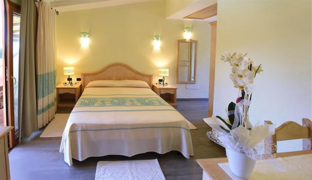 hotelsugiganti-hotelvillasimius1sardegna.jpg