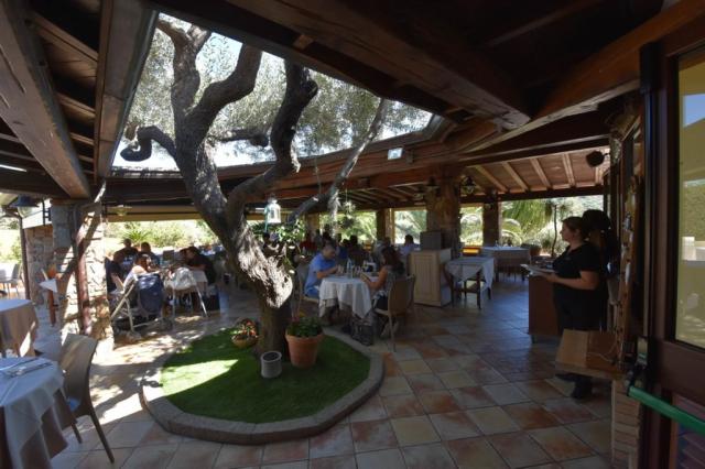 hotelsugiganti-hotelvillasimius35sardegna.jpg