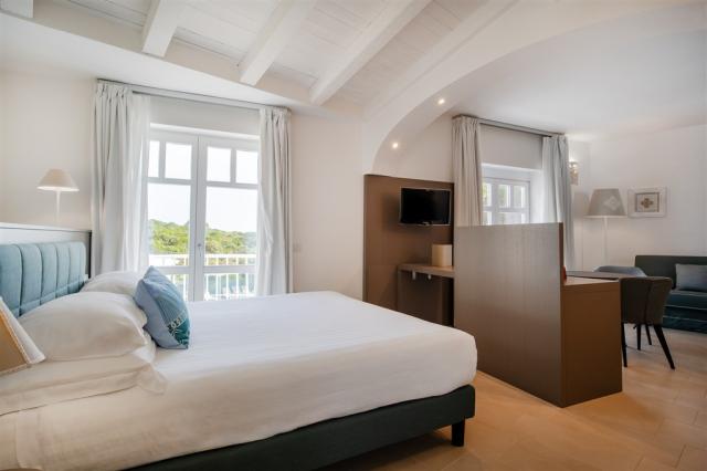 Felix Hotels-La Coluccia-Junior Suite Vista Mare.jpg