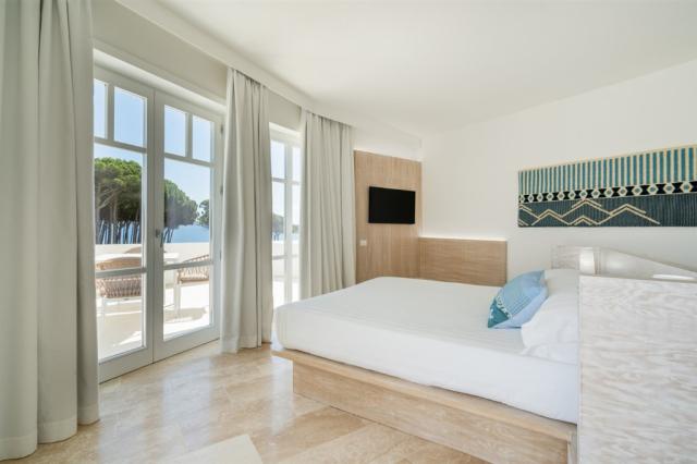 Felix Hotels_La Coluccia_Camera-Suite Vista mare.png