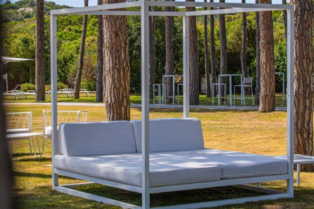 Felix Hotels-La Coluccia-Spiaggia e Pineta (2).png
