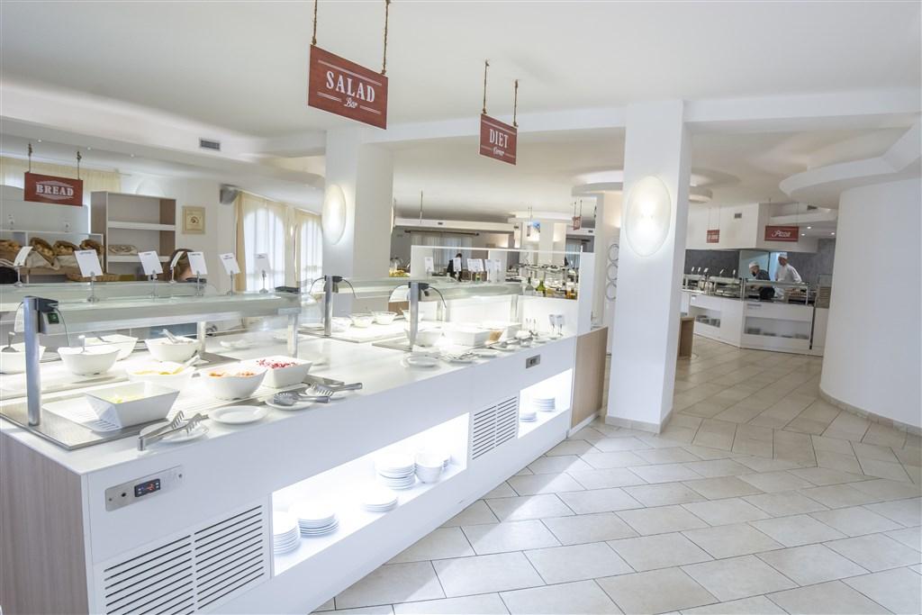 JANNA_E_SOLE_banconi_buffet2.jpg
