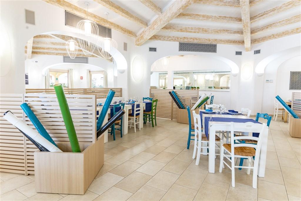 JANNA_E_SOLE_tavoli_taverna3.jpg