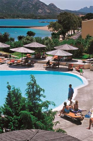 FALCO 24 piscina 4.jpg