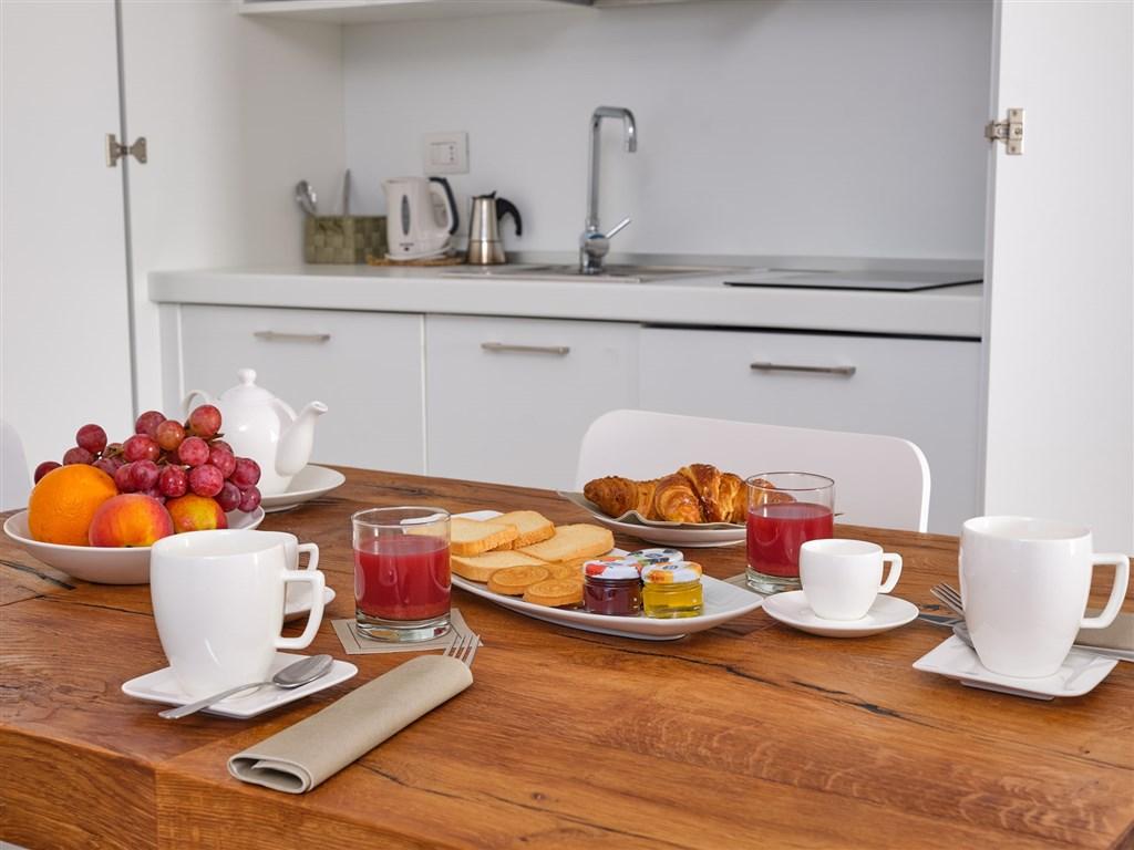 Porto San Paolo_kitchenette2.jpg
