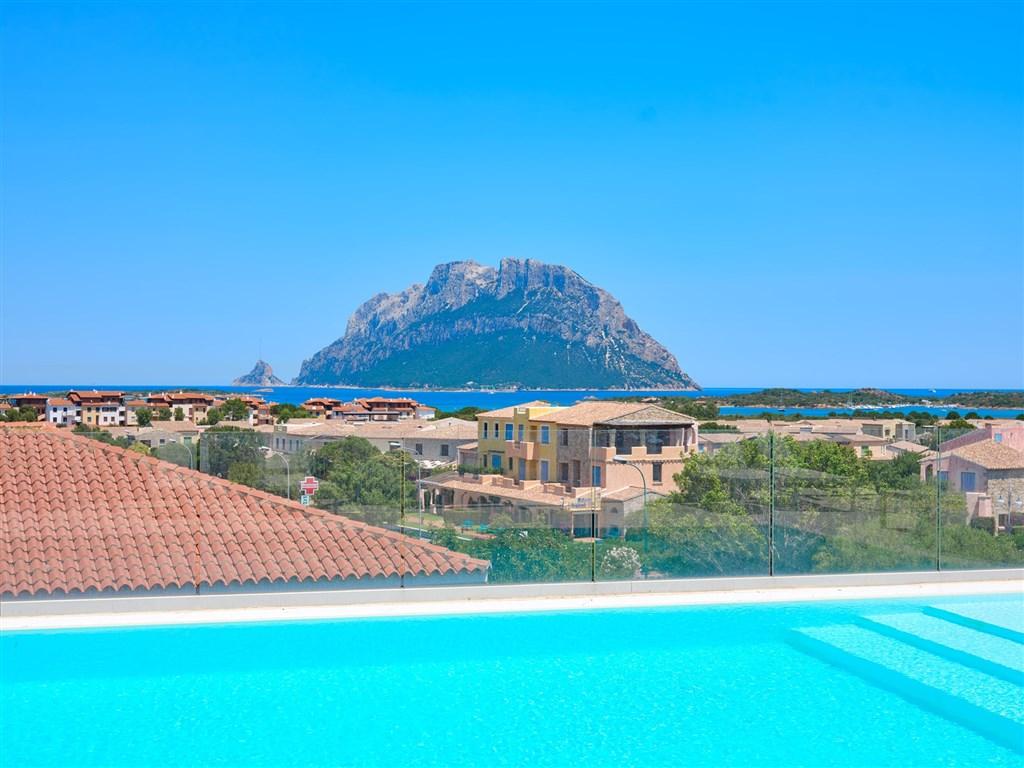 Porto San Paolo_piscina 22.jpg