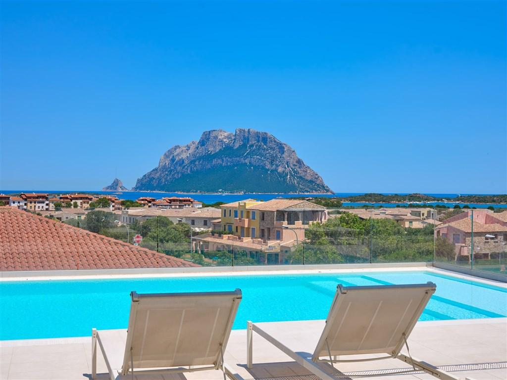 Porto San Paolo_piscina 12.jpg