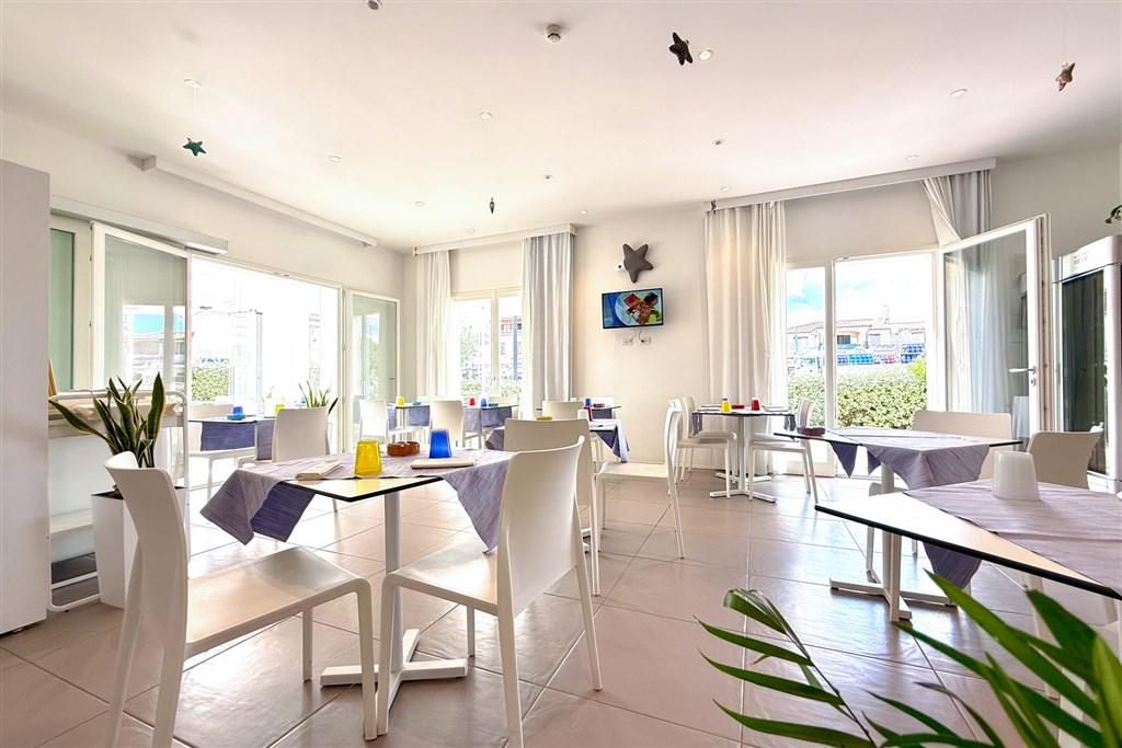 25_Felix Hotels_Porto San Paolo_Ristorante e Bar (3).jpg