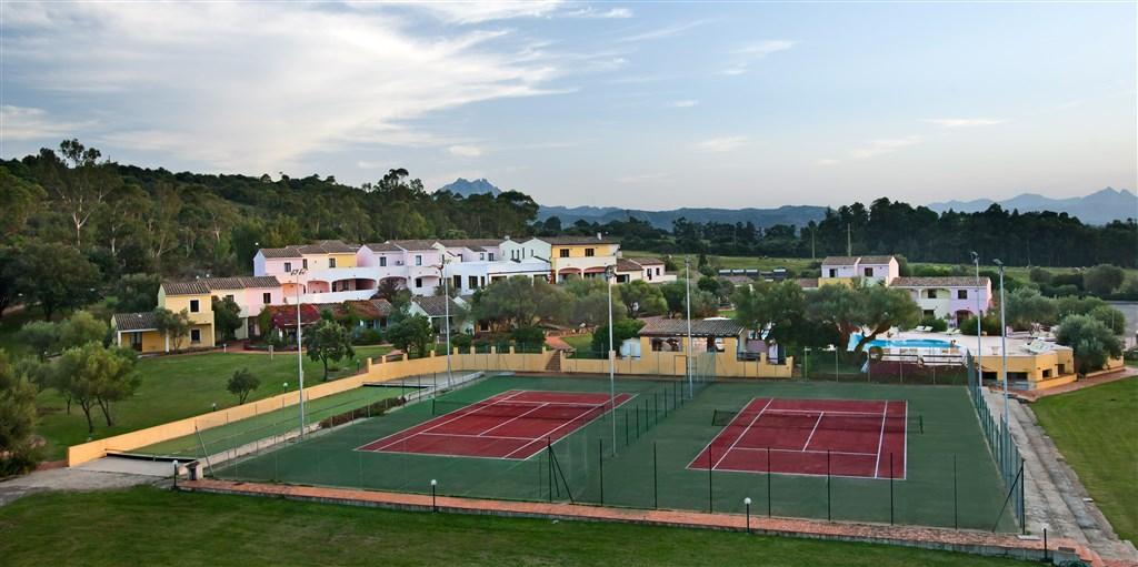Tennis4.jpg