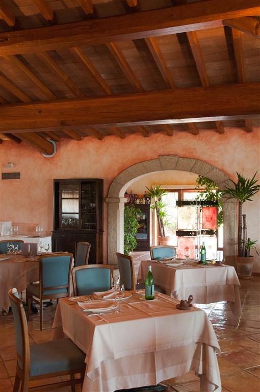 Ristorante sala (2).jpg