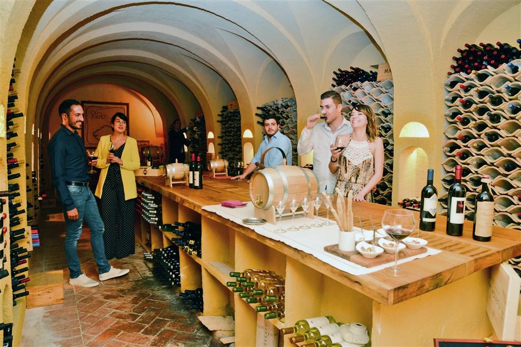 Cantina (1).JPG