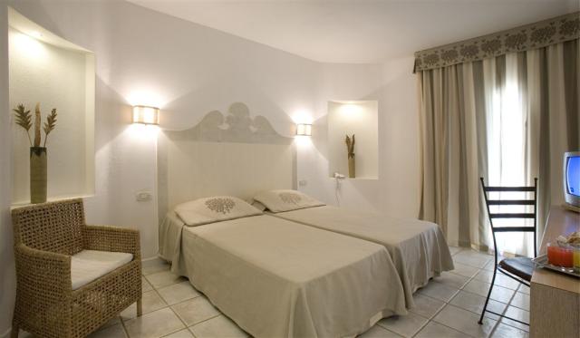 FLAMINGO_RESORT_DVOULŮŽKOVÝ POKOJ I NIDI SUPERIOR.jpg