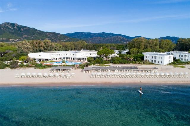 hotel-flamingo-pula-sardegna-italia-spiaggia-vista-3.jpg