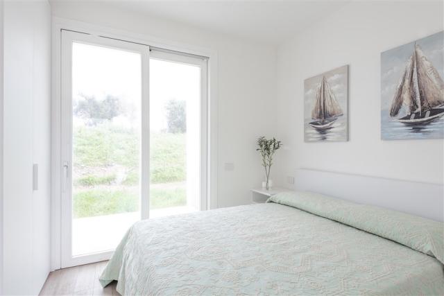 CAPOFALCONE Bedroom 2.jpg