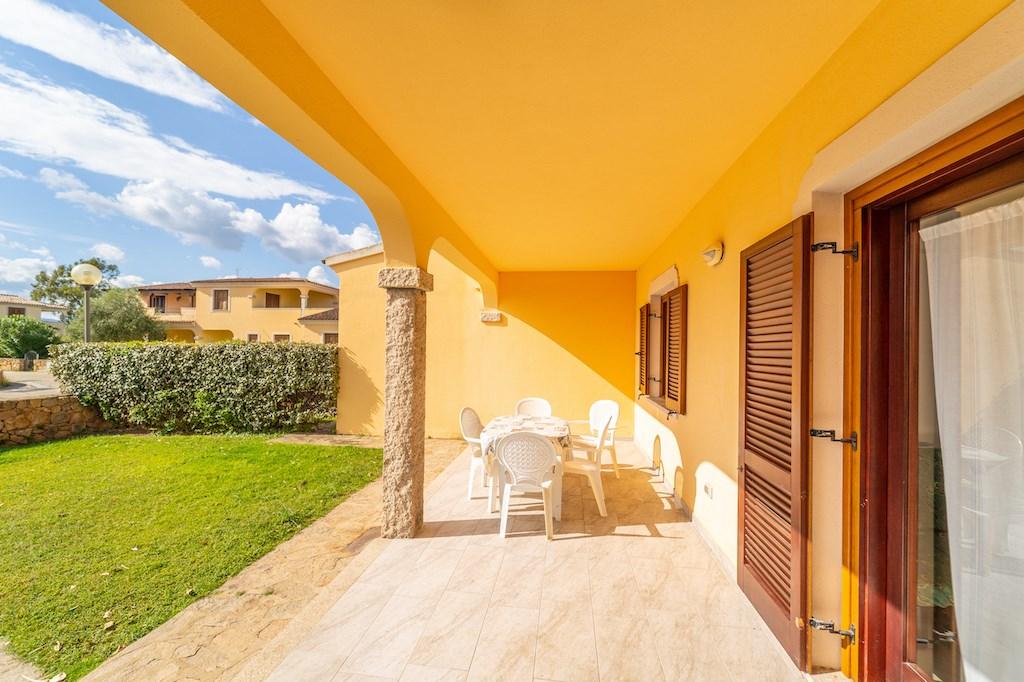 IssTravel Ambra Patio 1.jpg