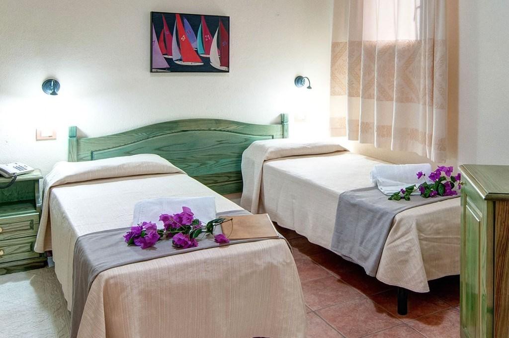 hotel-i-ginepri-cala-gonone-sardegna-le-camere37-1024x680.jpg