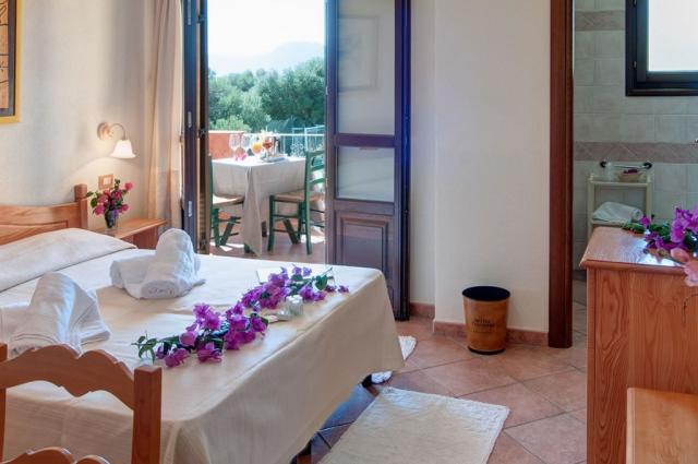 hotel-i-ginepri-cala-gonone-sardegna-le-camere30-1024x680.jpg