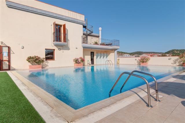 Le_Fontane_Pool 6.jpg