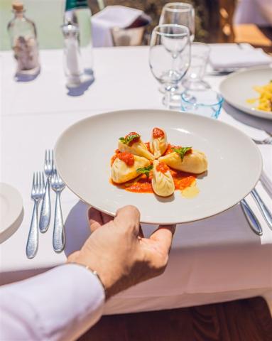 Ristorante piatto.jpg
