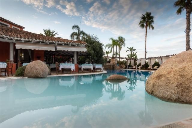 piscina_gallery_2.jpg