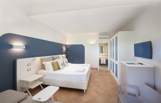 Chia Laguna_Hotel Village_Superior Cottage Room2_Blue.jpg