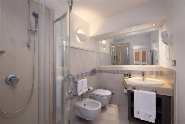 Chia Laguna_Hotel Village_Classic Room_Bathroom.jpg