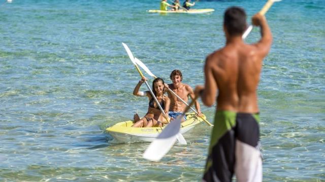 CHIA_LAGUNA_RESORT_kayak1.jpg