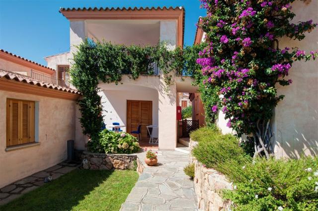 Bouganvillage - Outdoor.jpg