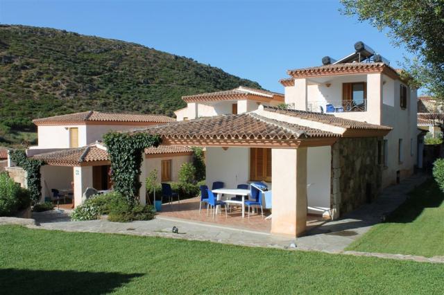 Bouganvillage - Outdoor 1.jpg
