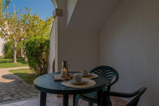 B5 Bilo Patio.jpg
