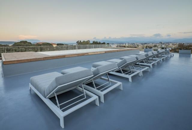 Felix-Holtels-Olbia_piscina-rooftop-2.jpg