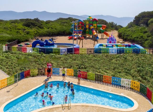 BA_piscina miniclub.jpg