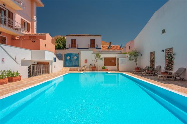 Pool 9.jpg