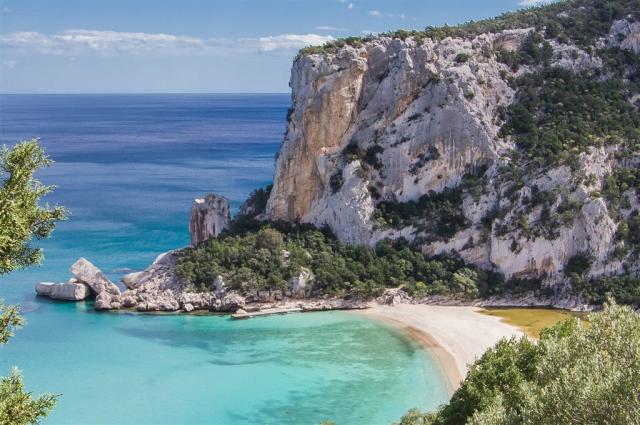 Cala Luna.jpg