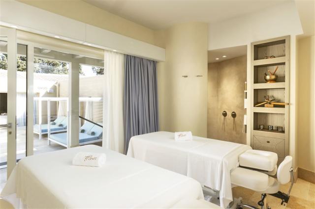SARDH_Pure Seven Spa_Cabin.jpg