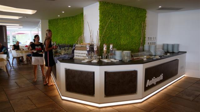 Buffet2.JPG
