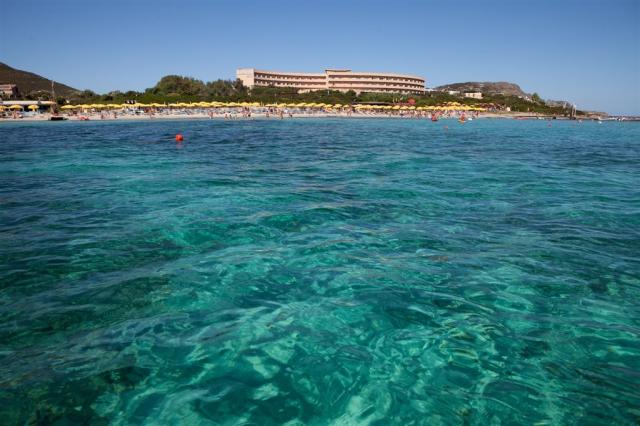 Corpo centrale+spiaggia da mare 2.jpg