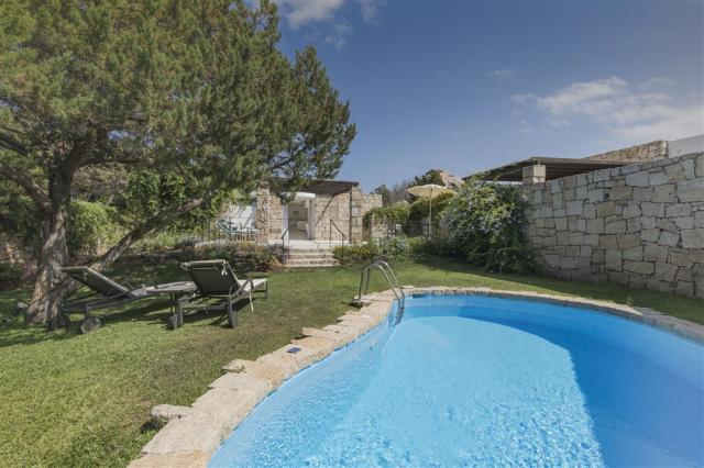 GRAND_RELAIS_DEI_NURAGHI_camera 208 12.jpg